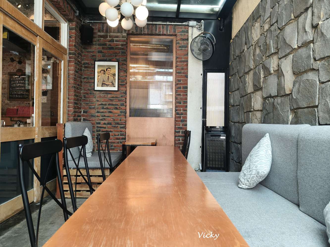 台南中西區早午餐推薦︱Corner Square 咫尺角落：老屋復古氛圍，白天早午餐與夜晚微醺的完美用餐饗宴