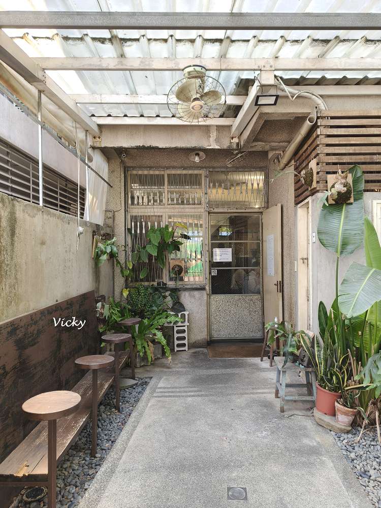 台南早午餐︱和喫咖啡：隱身法華街老屋的職人手作，沒提早來就得等兩小時的巷弄美味，附菜單