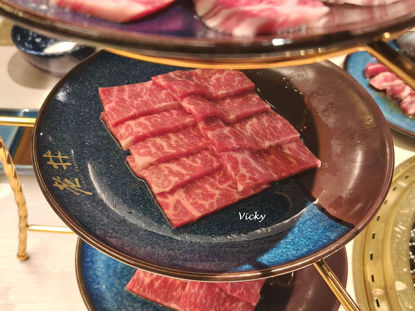 台南燒肉推薦︱老井極上燒肉 台南府前店：試營運大排長龍！30cm 厚切牛舌與極品和牛的頂級饗宴，附菜單