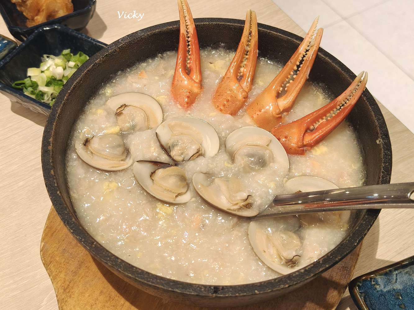 台南燒肉推薦︱老井極上燒肉 台南府前店：試營運大排長龍！30cm 厚切牛舌與極品和牛的頂級饗宴，附菜單