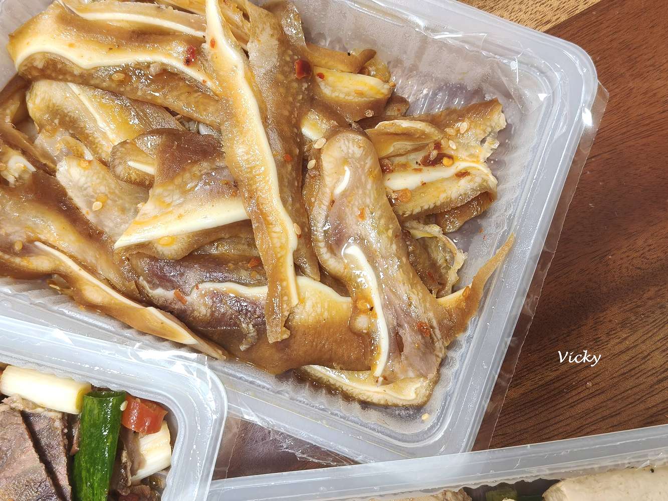 台南東區巷弄美食︱鄭記肉夾饃：裕豐街巷弄內的香辣誘惑，搭配咖裏漢朵莉甜甜圈的鹹甜完美行程