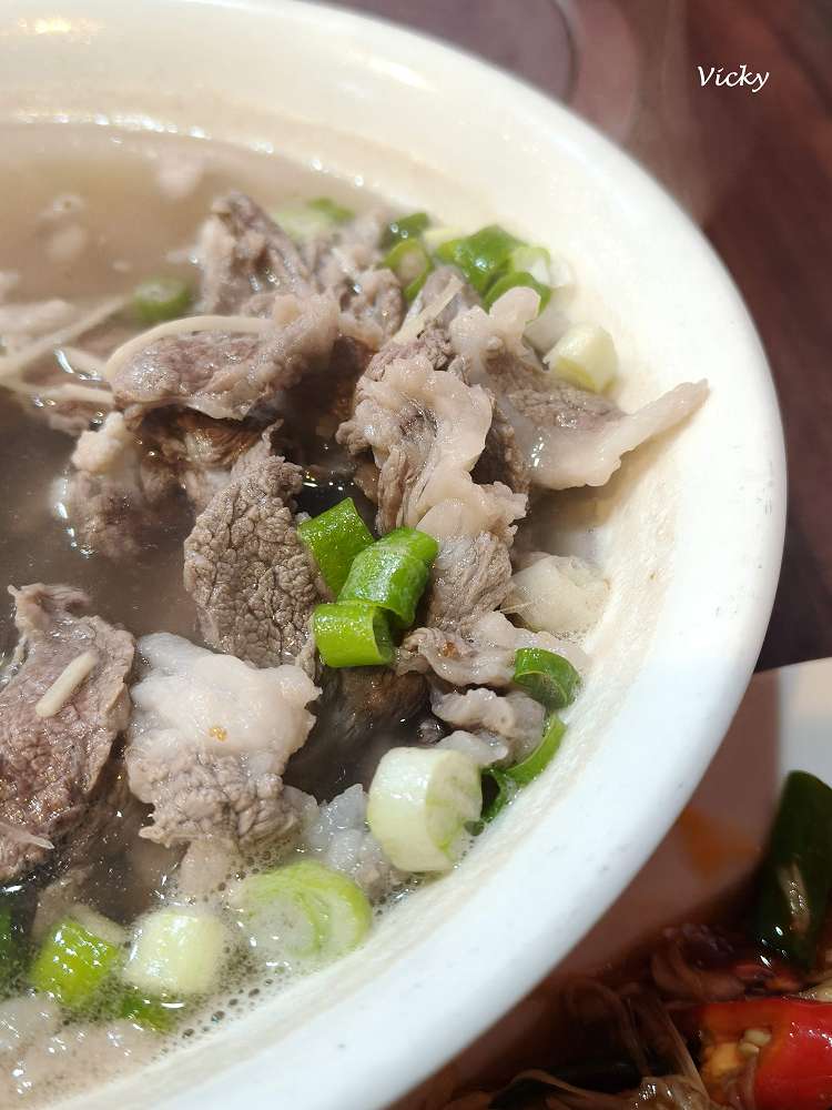 網站近期文章：高雄岡山羊肉推薦︱舊市羊肉：傳承溫體全羊料理！不再只是冬令進補，夏日也能享受的極致鮮美，附菜單