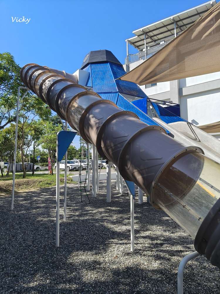 台南親子景點推薦︱大和公園-喜鵲溜滑梯!超高鳥巢主塔、攀岩牆與大遮陽沙坑放電首選 台南親子景點推薦︱大和公園-喜鵲溜滑梯!超高鳥巢主塔、攀岩牆與大遮陽沙坑放電首選