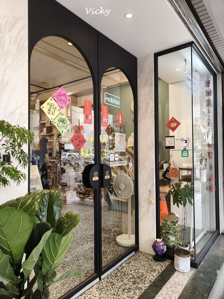 台南文具店推薦︱摸鼻子文房具 雅士行：手帳控與貼紙迷的寶藏天堂，一秒點燃妳的文具魂！