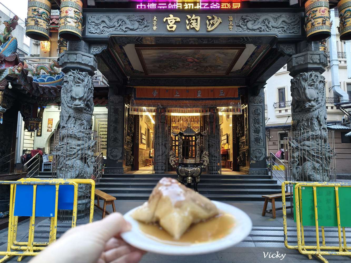 網站近期文章：台南美食︱沙淘宮前鄭家菜粽：中西區老饕必吃傳統早餐，大樹下品嚐糯米與花生香的在地時光