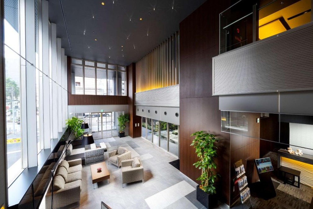 福岡天神住宿推薦︱Best Western Plus 福岡天神南：超大舒適四人房、免費爆量備品，中文服務溝通零障礙！