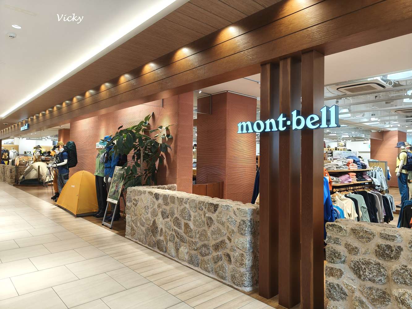 熊本購物︱櫻町購物中心 mont-bell 逛街指南：日本價差、必買神物、限定 T 恤與免稅全攻略！