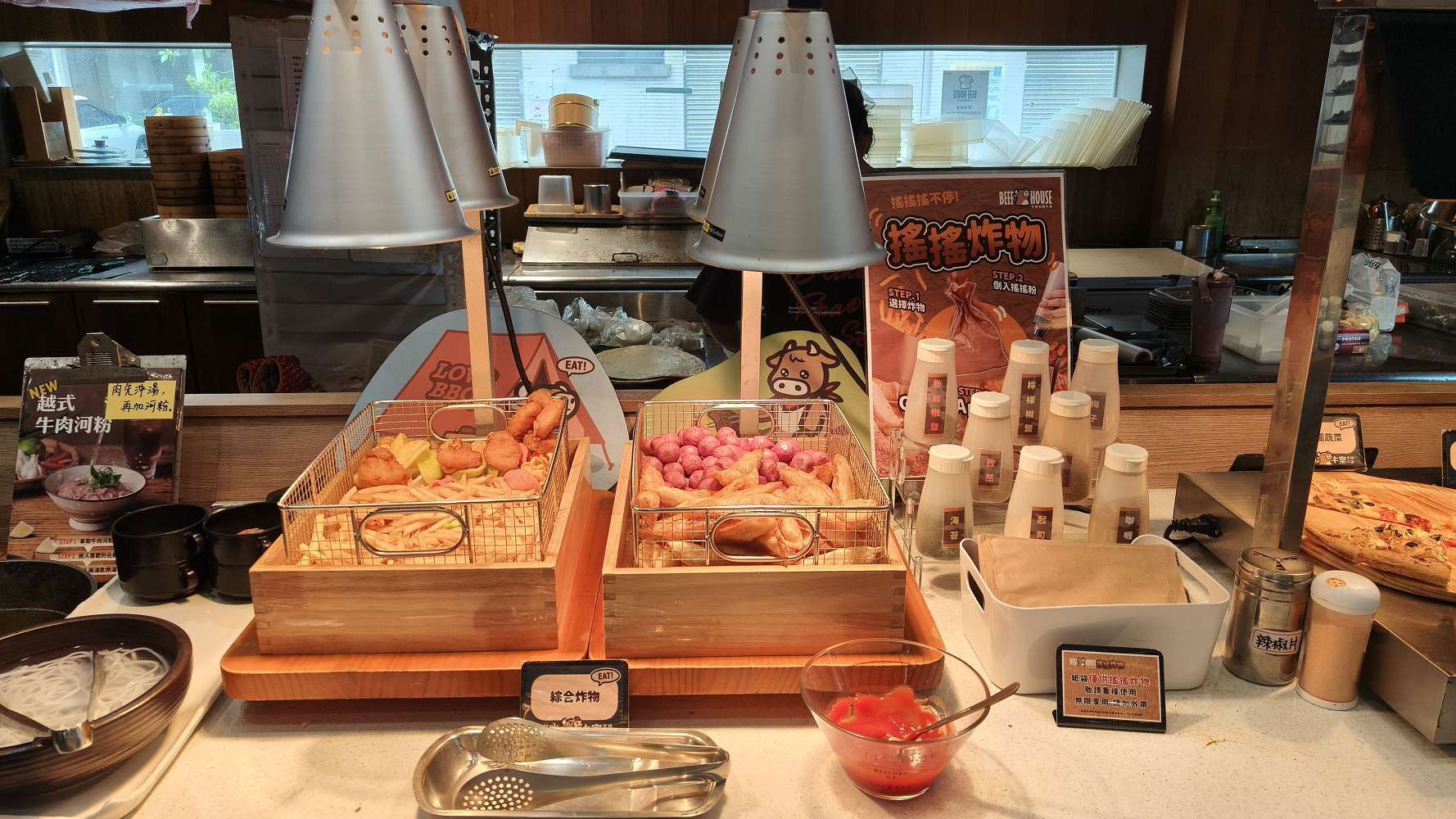 台南吃到飽︱牛室炙燒牛排 BEEFHOUSE 台南海安店:精饌排餐+超狂百匯 Buffet 吃到飽! 台南吃到飽︱牛室炙燒牛排 BEEFHOUSE 台南海安店:精饌排餐+超狂百匯 Buffet 吃到飽!