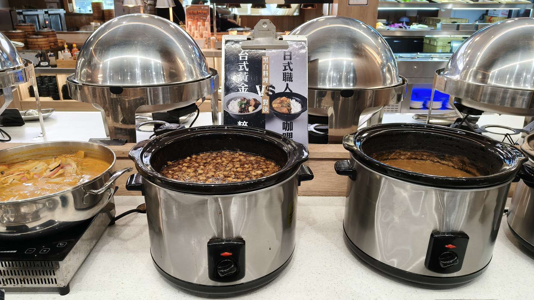 台南吃到飽︱牛室炙燒牛排 BEEFHOUSE 台南海安店:精饌排餐+超狂百匯 Buffet 吃到飽! 台南吃到飽︱牛室炙燒牛排 BEEFHOUSE 台南海安店:精饌排餐+超狂百匯 Buffet 吃到飽!